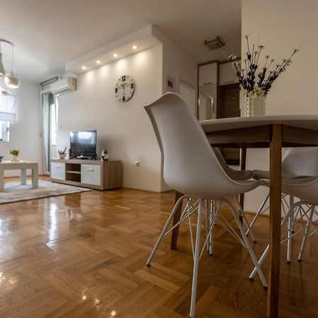 Apartmani Hemera Валево Екстериор снимка
