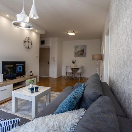 Apartmani Hemera Валево Екстериор снимка