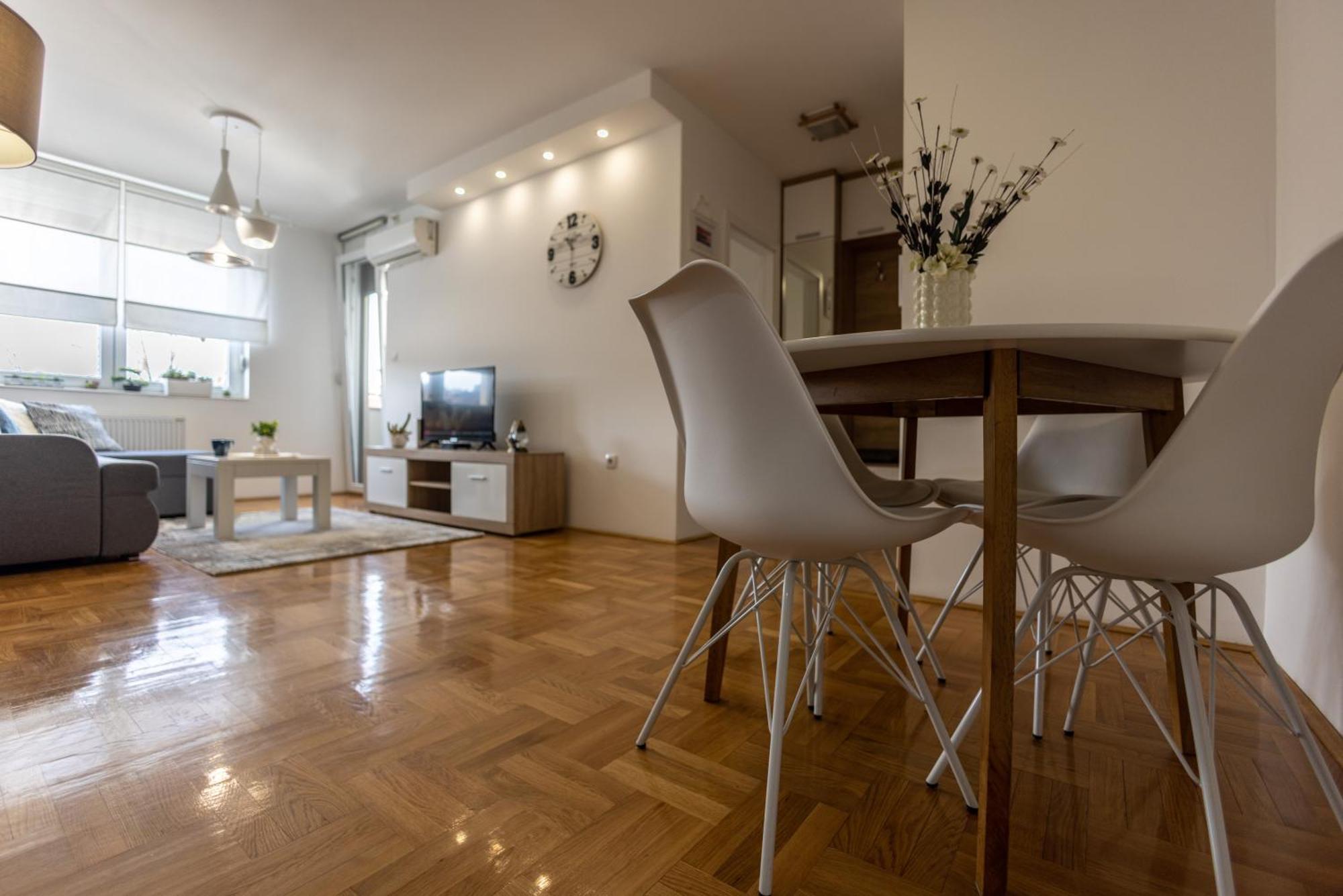 Apartmani Hemera Валево Екстериор снимка
