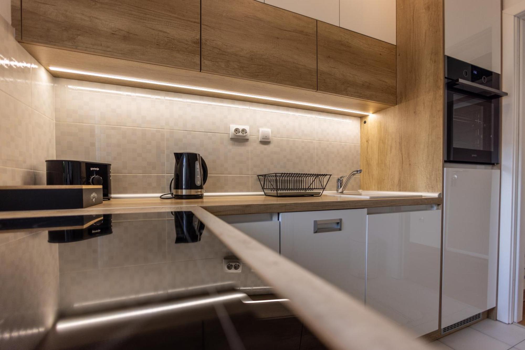 Apartmani Hemera Валево Екстериор снимка